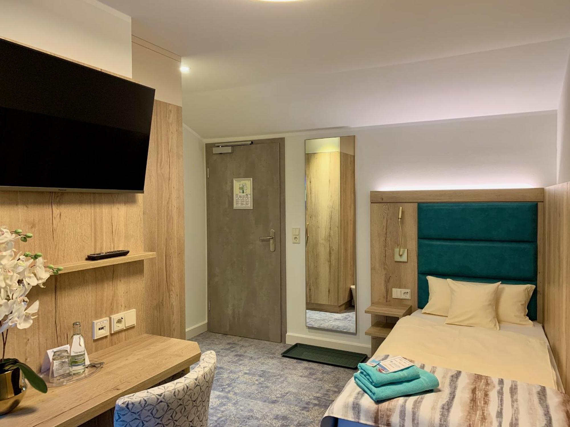 Villa Frieden Bad Blankenburg Zimmer foto